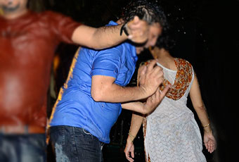 9526-drunken-boy-friend-girlfriend-miss-dance-her-mother765202531.jpg