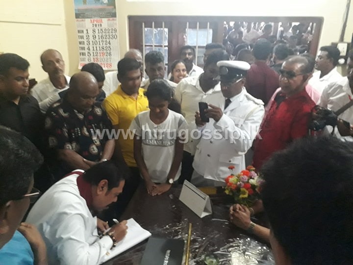 mahinda11.jpg