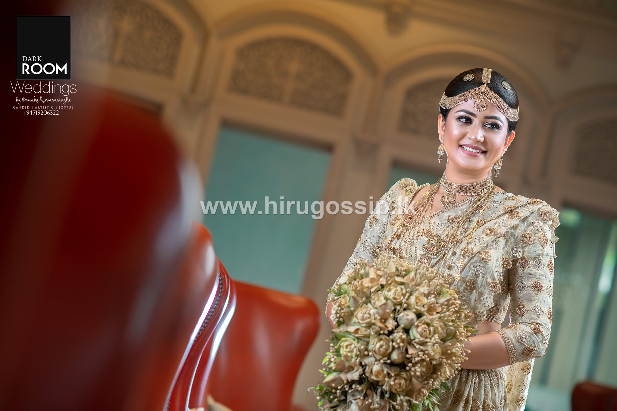 රංගන ශිල්පිනී රුවන්ගි රත්නායකගේ විවාහ මංගල්‍යයේ නොදුටු ඡායාරූප මෙන්න ...