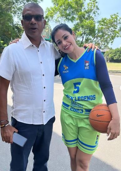 ඇය තාමත් ඉස්සර ජවයෙන් ම ක්‍රීඩා කරනවා.. පාසල් වියේ මතකත් එක්ක චූලක්ශි ...