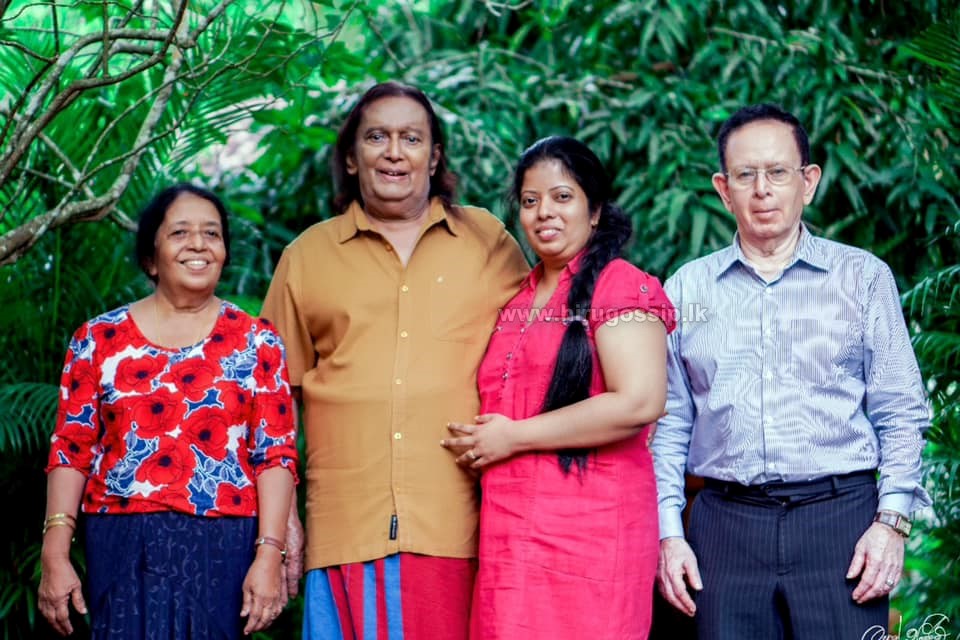 හෂිනි තමයි බාලම දියණිය.. මම කවදාවත් ඔහු හමුවෙලා නැහැ !!” - වික්ටර් ...